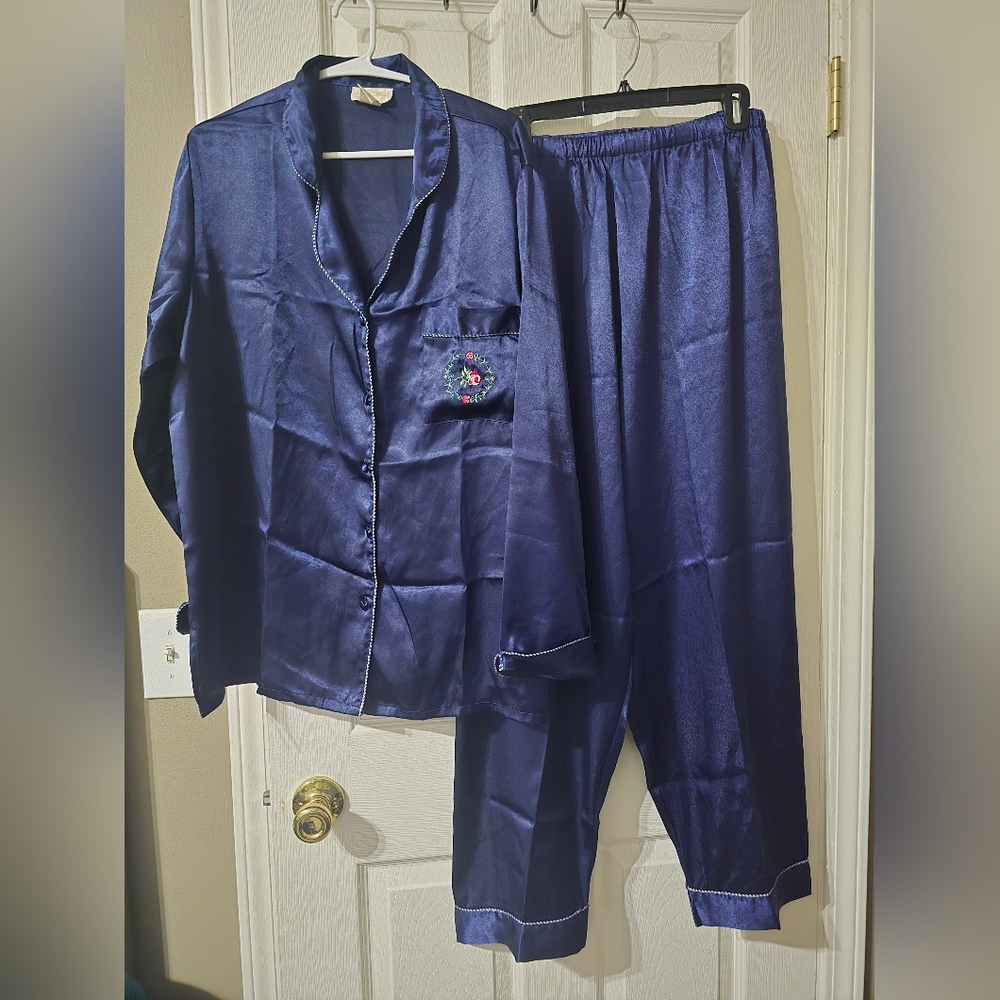 Vintage Satin Matching Pajama Set, Collared Button Down, Straight Leg Pants EUC!